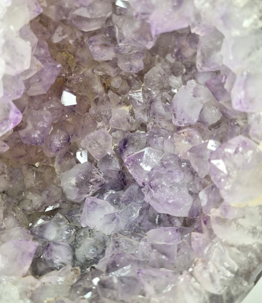 Amethist op standaard