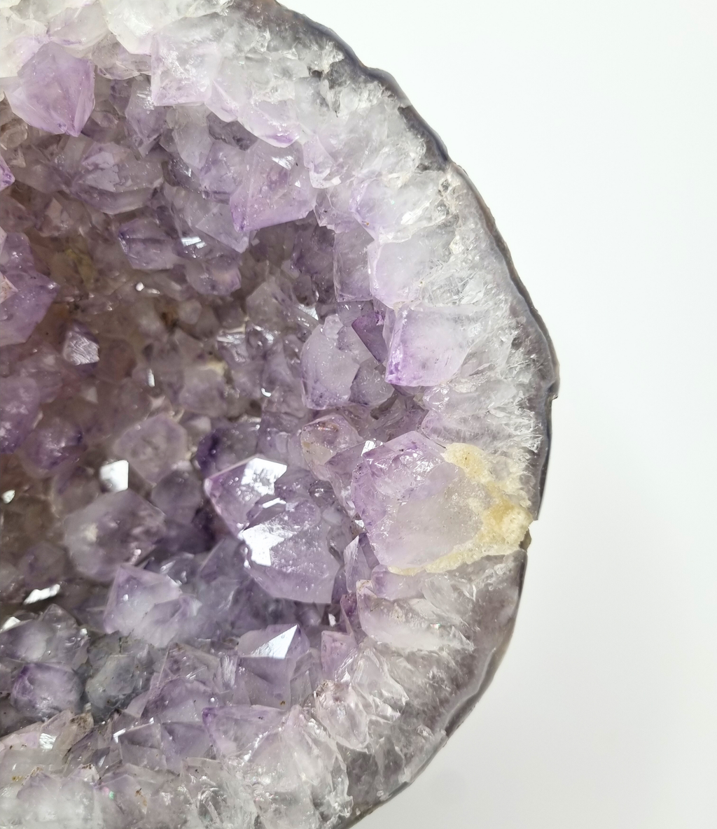 Amethist op standaard