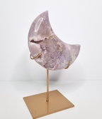 Roze amethist maan op standaard