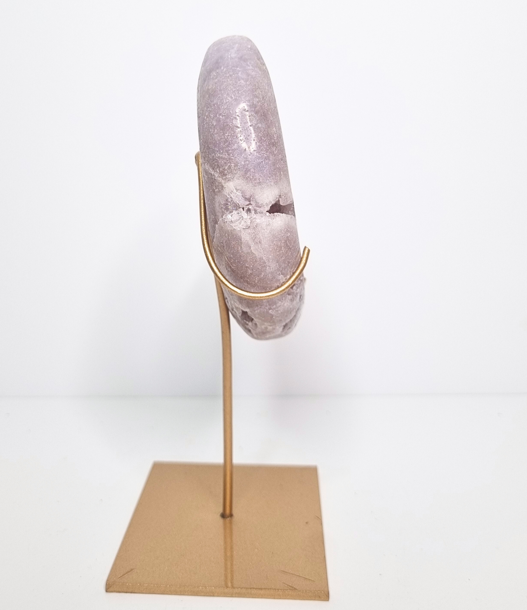 Roze amethist maan op standaard