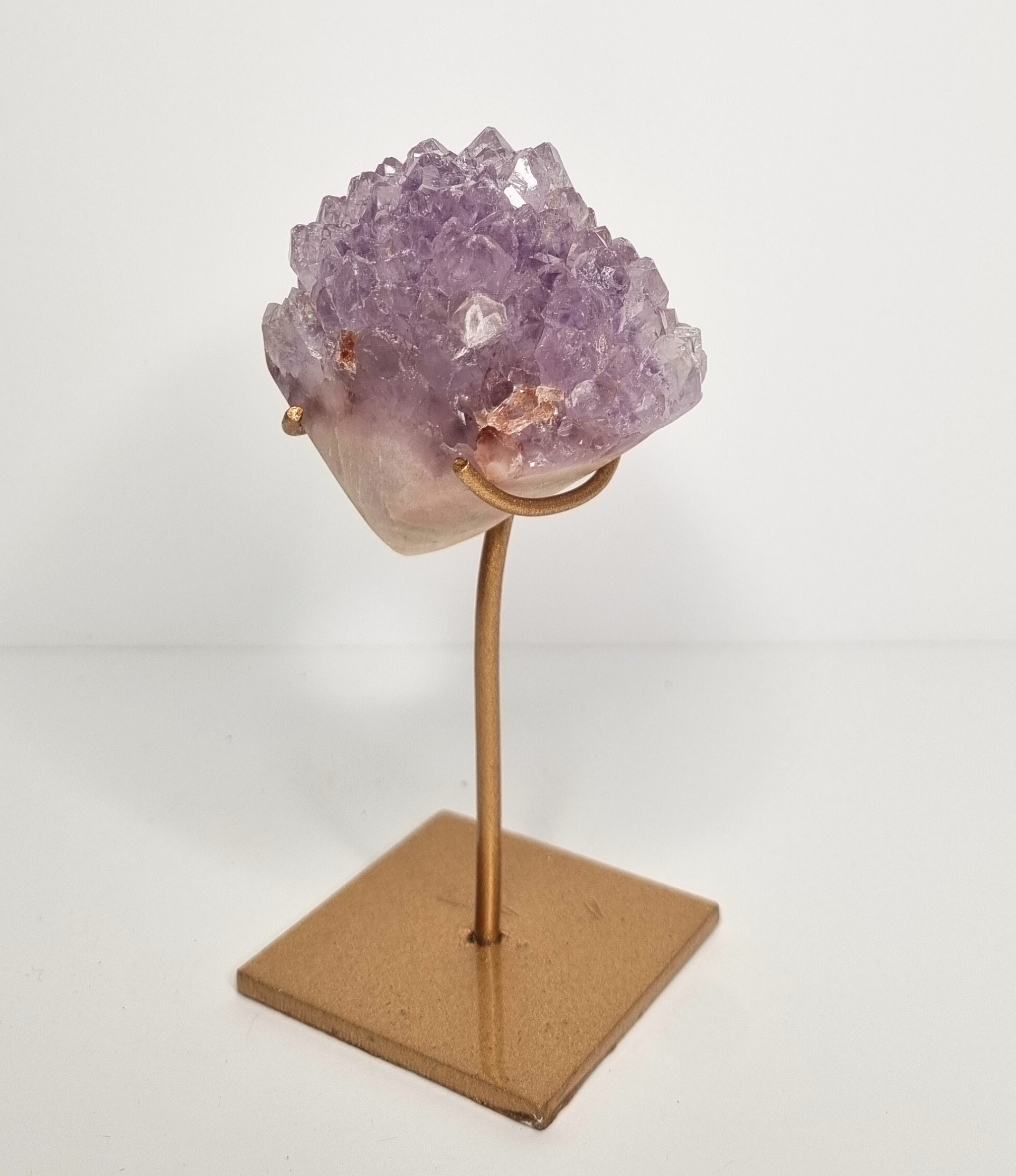 Roze amethist op standaard