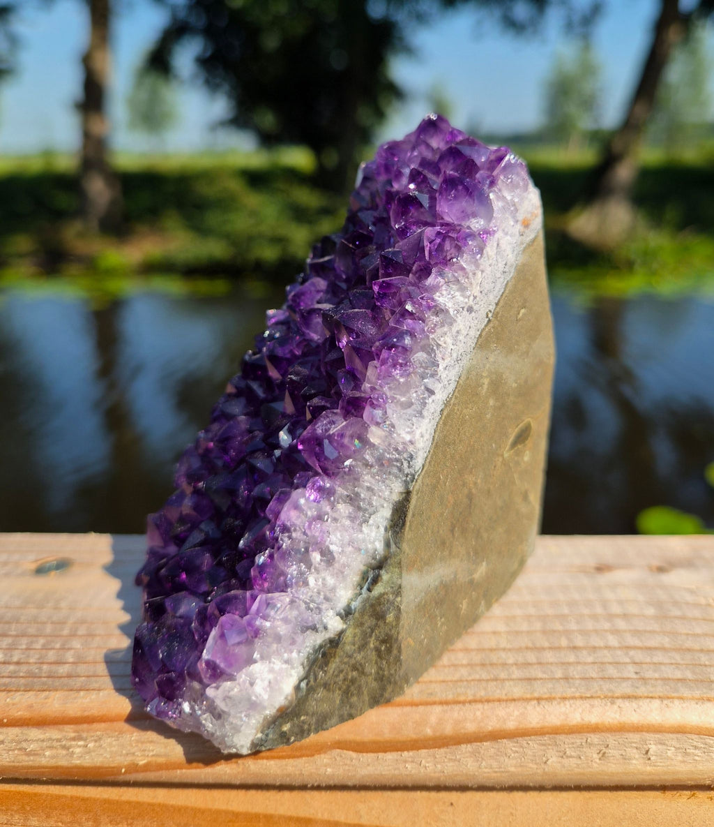 Black amethyst on base