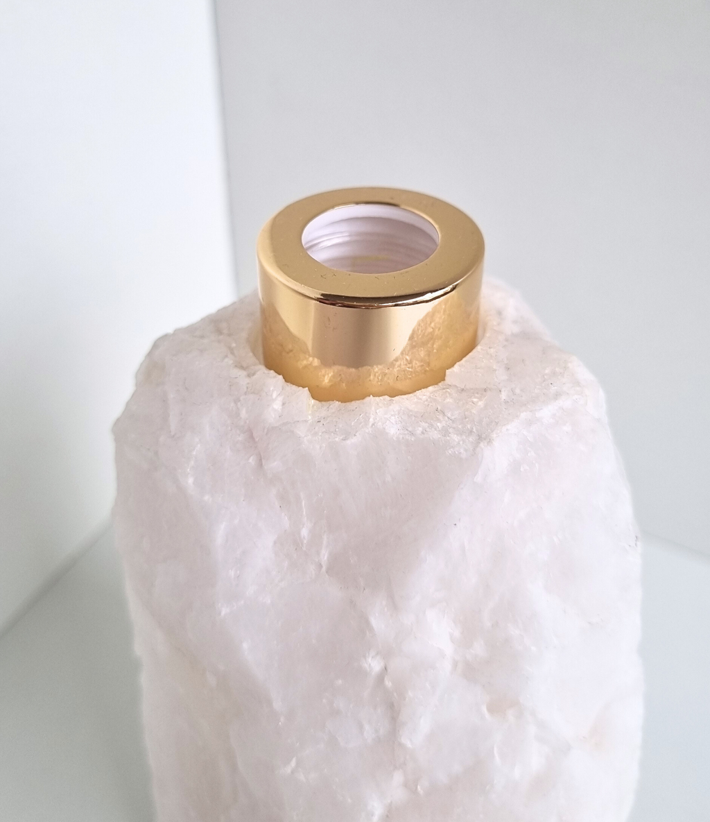 Rock crystal diffuser