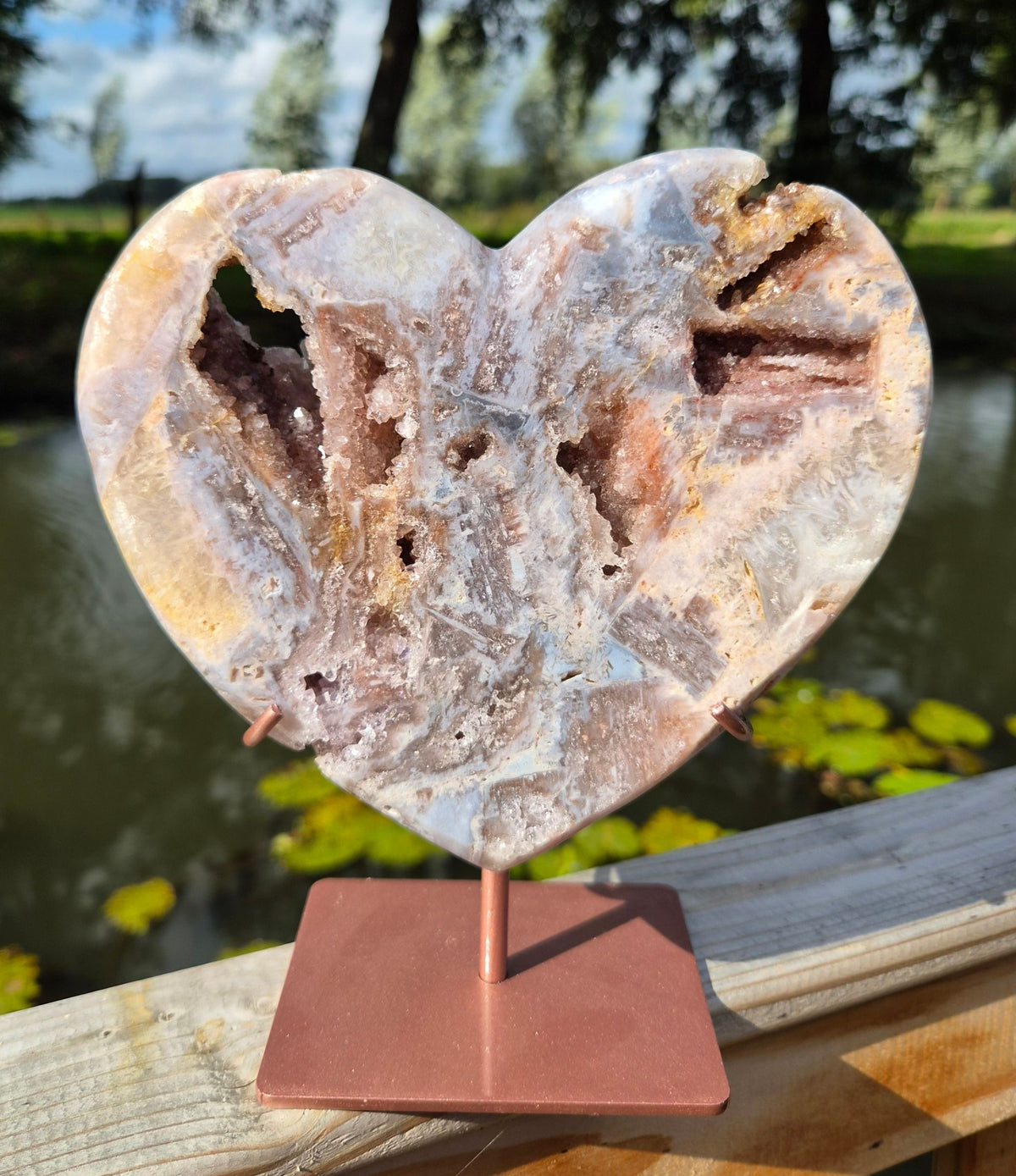 Rosa Amethyst Herz Ständer