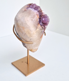 Roze amethist freeform op standaard