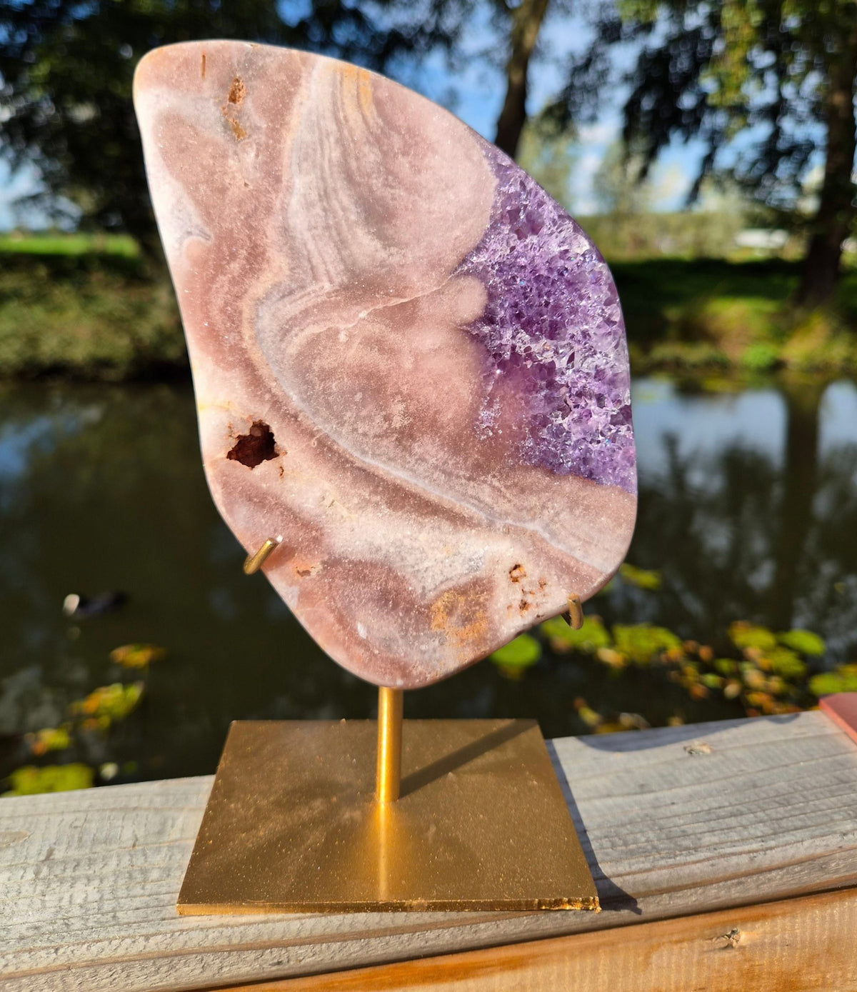 Rosa Amethyst Herz Ständer