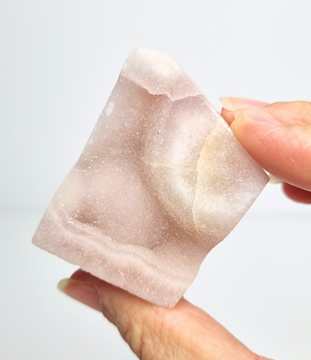 Roze amethist stukje