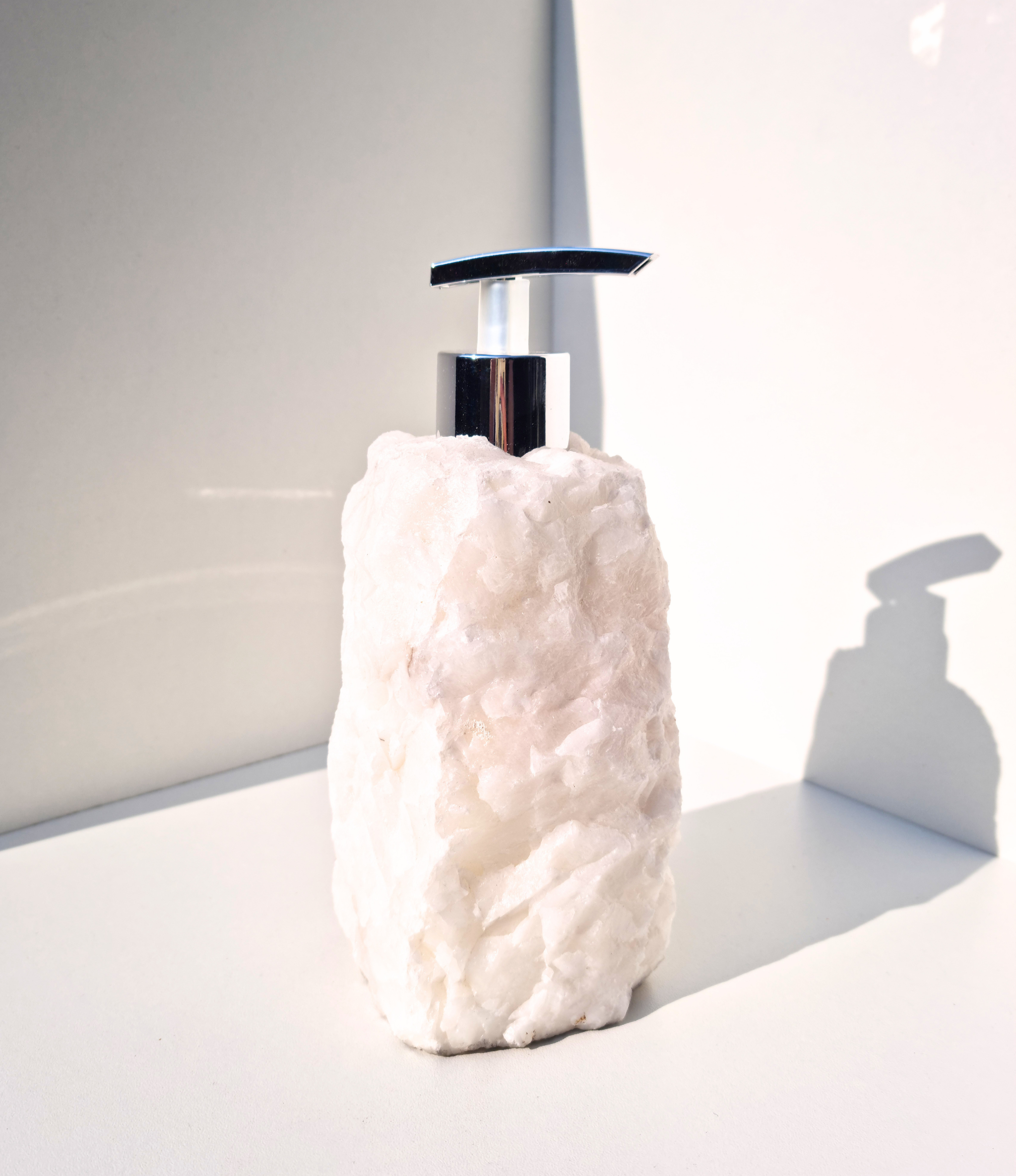 Bergkristal zeepdispenser