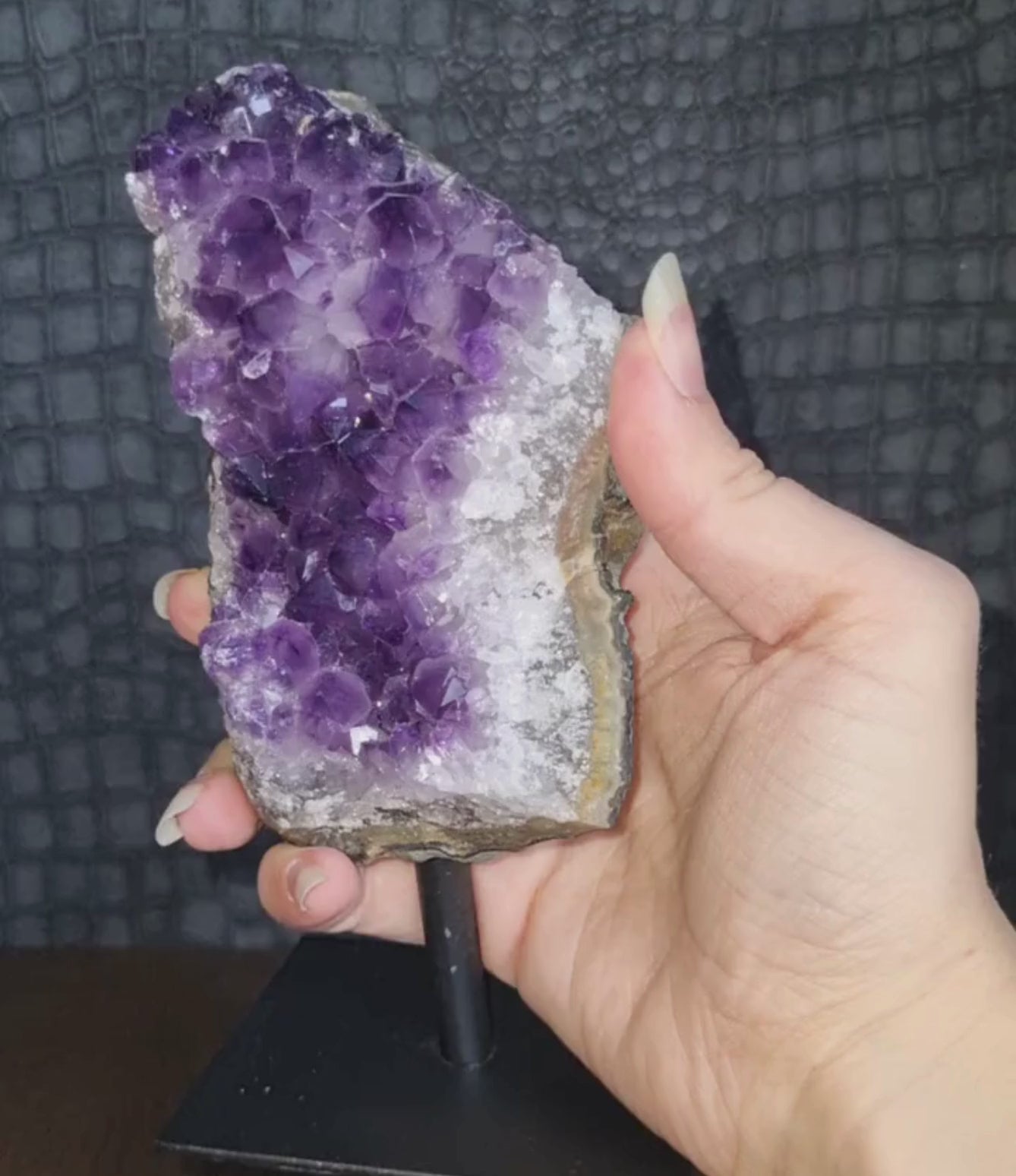 Amethist op standaard